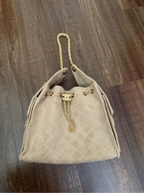 Chanel 25 handbag